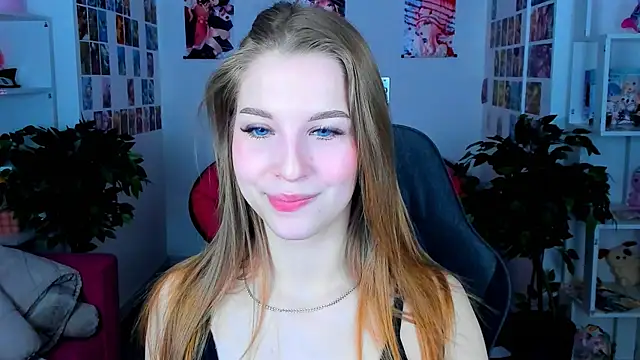 CuteMousee online show from December 2024 08:38:02 AM