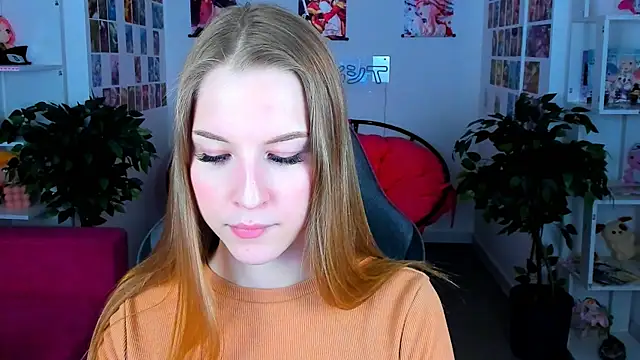 CuteMousee online show from December 2024 06:08:01 PM