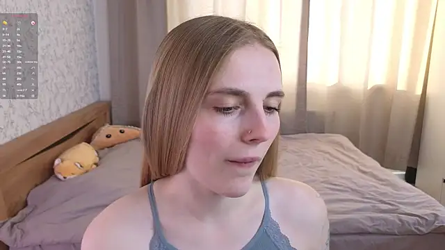 HalieCross online show from February 2025 06:30:01 AM