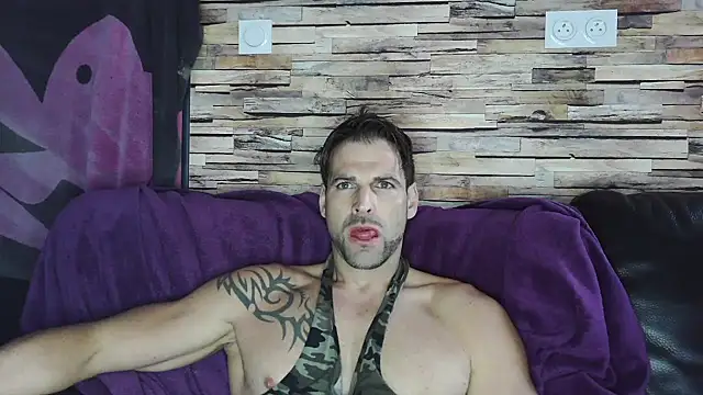 XxBigboybandxX online show from December 2024 10:44:02 AM