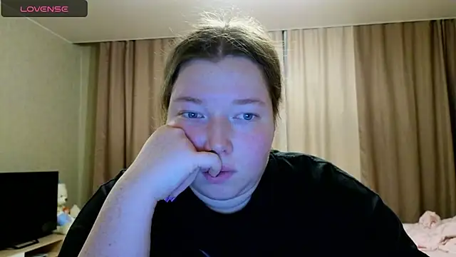 Blush Lolaa online show from December 2025 03:41:02 PM