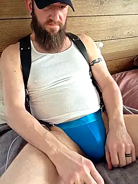 Icebearsticlese online show from February 2026 10:16:01 PM