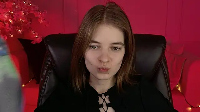 TinaDavil online show from December 2024 05:52:01 PM