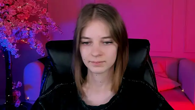 TinaDavil online show from December 2024 07:24:01 PM