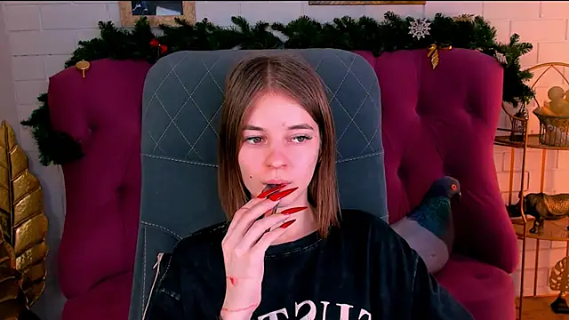 TinaDavil online show from December 2024 04:14:02 PM