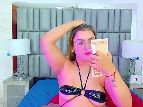 ZoehRoux online show from September 2025 04:17:02 AM