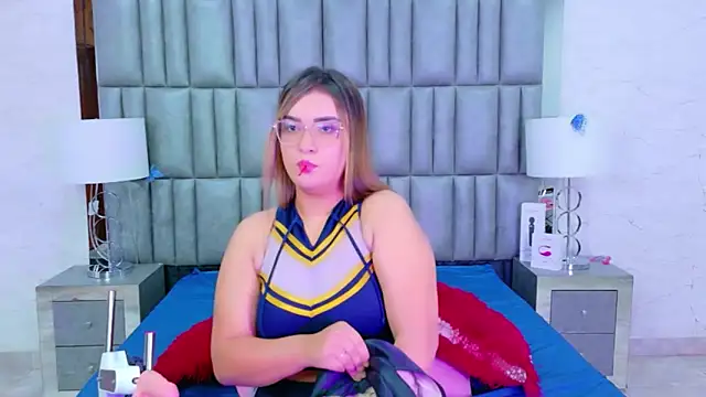 ZoehRoux online show from November 2025 04:11:01 AM