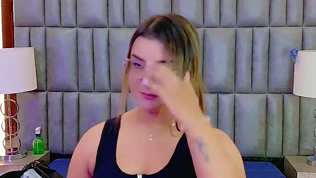 ZoehRoux online show from November 2025 04:05:01 AM