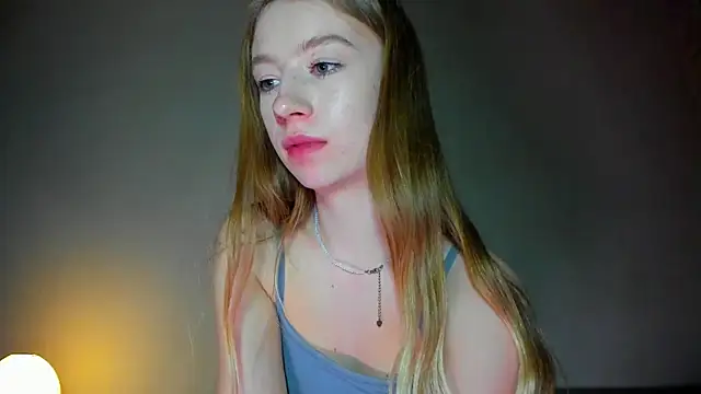 Snapshot of minidivaa_ chatting on April 2026 09:23:01 PM minidivaa online show from April 2026 09:23:01 PM