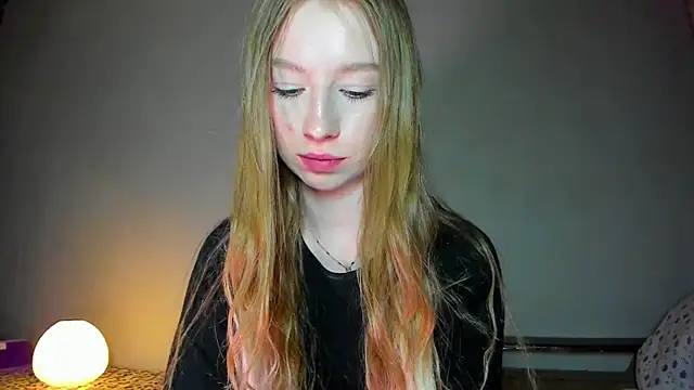 Snapshot of minidivaa_ chatting on April 2026 08:48:01 PM minidivaa online show from April 2026 08:48:01 PM
