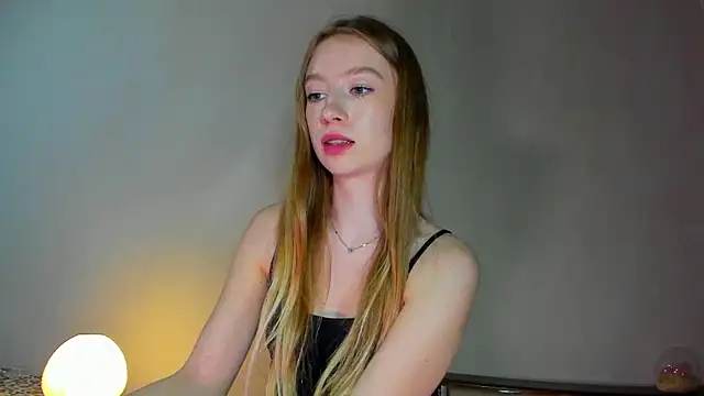 Snapshot of minidivaa_ chatting on April 2026 07:58:01 PM minidivaa online show from April 2026 07:58:01 PM