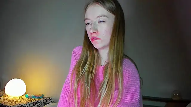 Snapshot of minidivaa_ chatting on April 2026 07:37:01 PM minidivaa online show from April 2026 07:37:01 PM