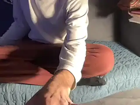 4small4inchlol online show from January 2025 12:59:01 AM