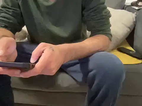 4small4inchlol online show from January 2026 07:41:02 PM