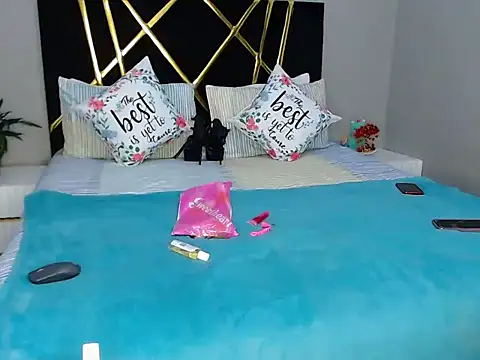 MissBigNipples online show from October 2025 04:59:02 PM