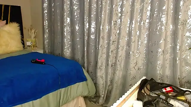 Snapshot of MissBigNipples chatting on May 2026 03:14:01 AM MissBigNipples online show from May 2026 03:14:01 AM
