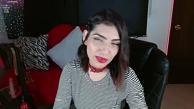 Snapshot of Carolaine69_ chatting on January 2025 02:14:01 PM Carolaine69 online show from January 2025 02:14:01 PM