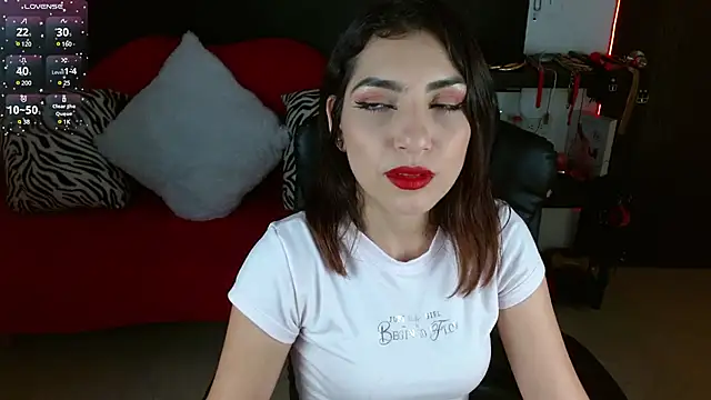 Snapshot of Carolaine69_ chatting on March 2025 02:21:02 PM Carolaine69 online show from March 2025 02:21:02 PM