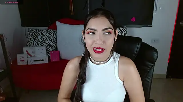 Snapshot of Carolaine69_ chatting on September 2025 01:37:01 PM Carolaine69 online show from September 2025 01:37:01 PM