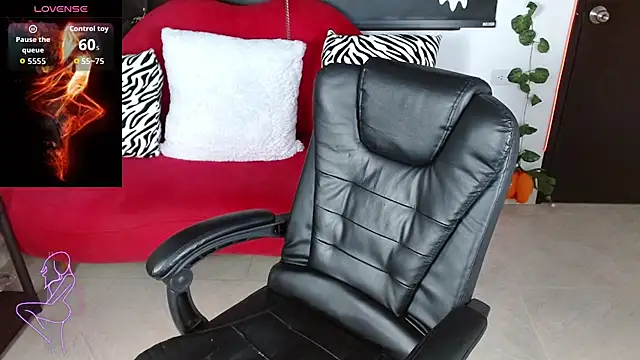 Snapshot of Carolaine69_ chatting on October 2025 01:22:02 PM Carolaine69 online show from October 2025 01:22:02 PM