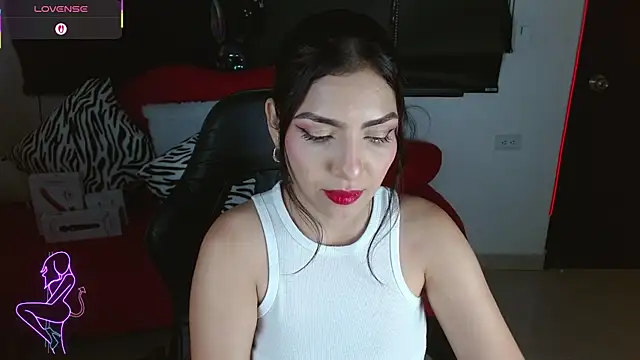 Snapshot of Carolaine69_ chatting on June 2026 01:52:01 PM Carolaine69 online show from June 2026 01:52:01 PM