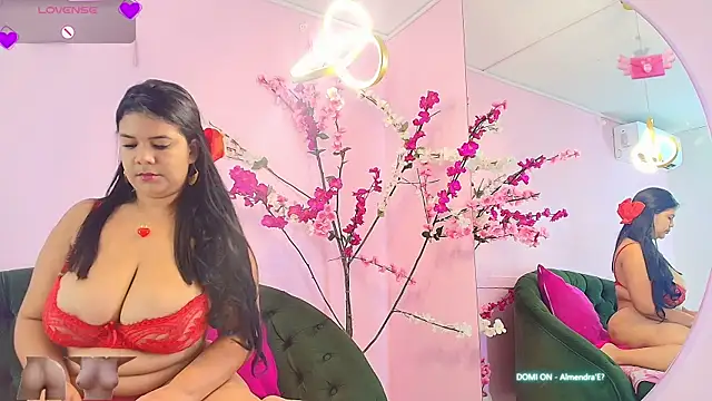 almendraevans online show from March 2025 12:03:01 PM