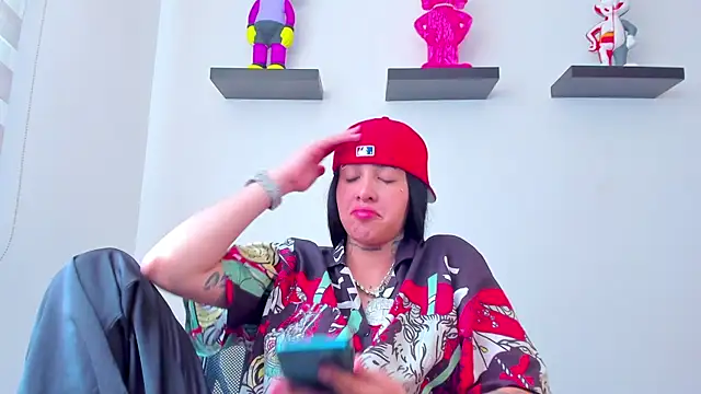 Gangster Girl online show from December 2024 04:51:02 PM