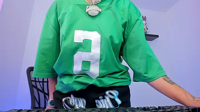 Gangster Girl online show from February 2025 02:48:01 PM