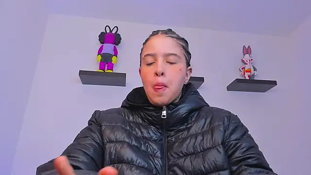 Gangster Girl online show from February 2025 11:00:02 PM