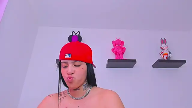 Gangster Girl online show from March 2025 05:50:01 PM