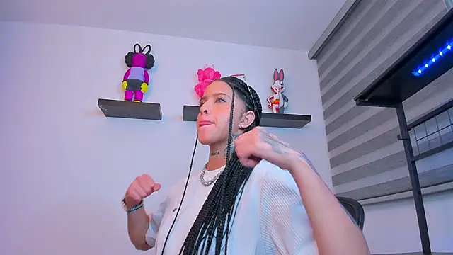 Gangster Girl online show from October 2025 08:32:01 AM