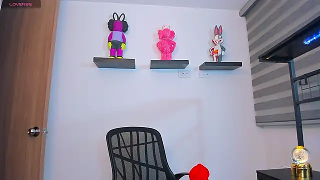 Gangster Girl online show from February 2026 11:09:01 PM