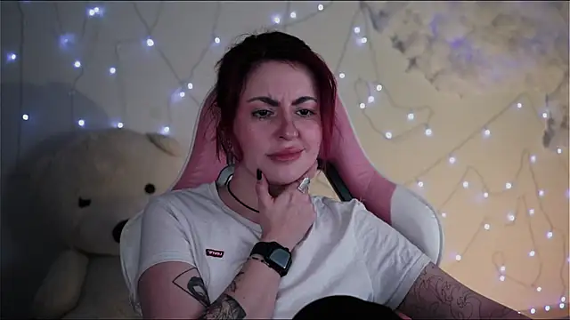 Lana  May online show from December 2024 02:38:01 PM