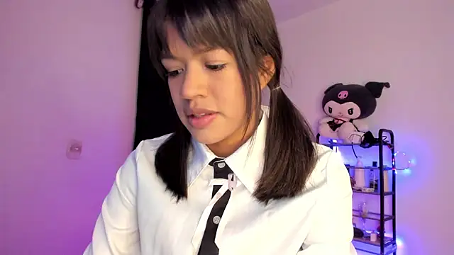 meganthompsonn22 online show from February 2026 06:25:01 PM