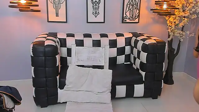 SARAFOXX  online show from December 2024 01:36:01 AM