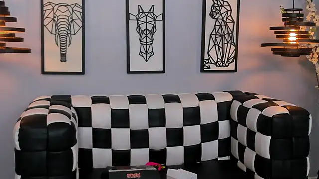 SARAFOXX  online show from December 2024 11:44:01 AM