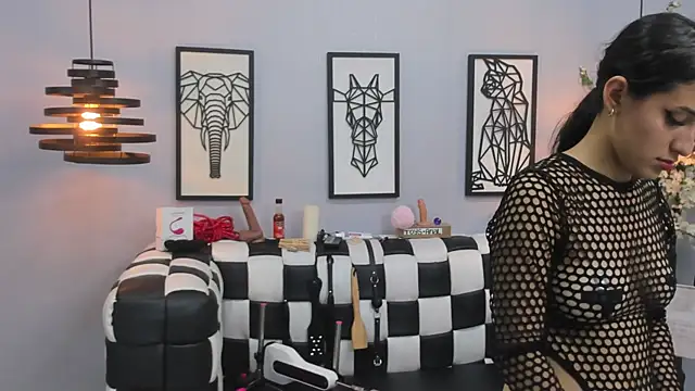 SARAFOXX  online show from December 2024 05:46:01 PM