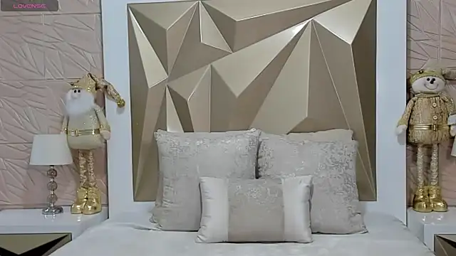 PassionMacoll online show from December 2024 11:46:01 AM