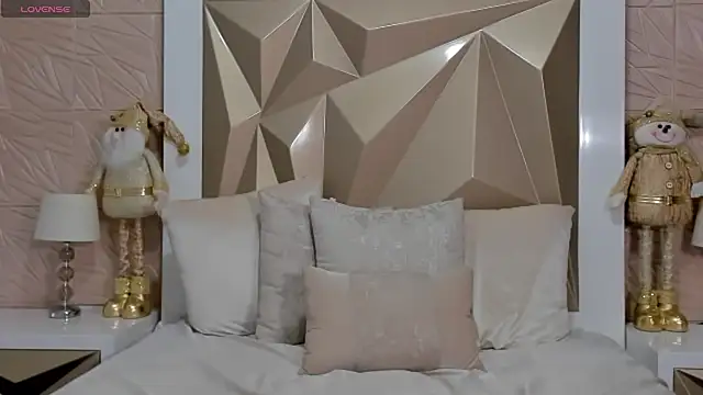 PassionMacoll online show from December 2024 06:59:02 PM