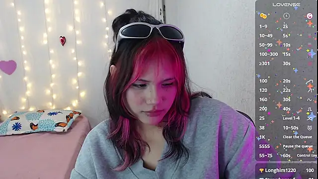 mixie cute online show from February 2025 06:45:01 PM