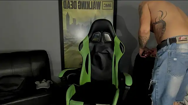 jamesinked  online show from January 2025 10:57:02 PM