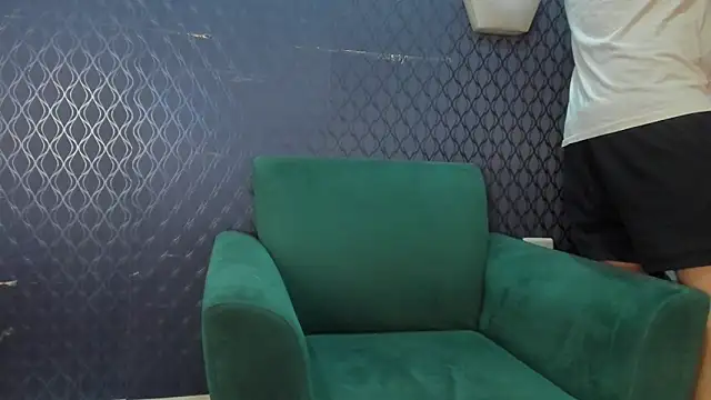 jamesinked  online show from October 2025 05:32:02 PM