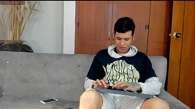 jamesinked  online show from October 2025 01:20:02 AM