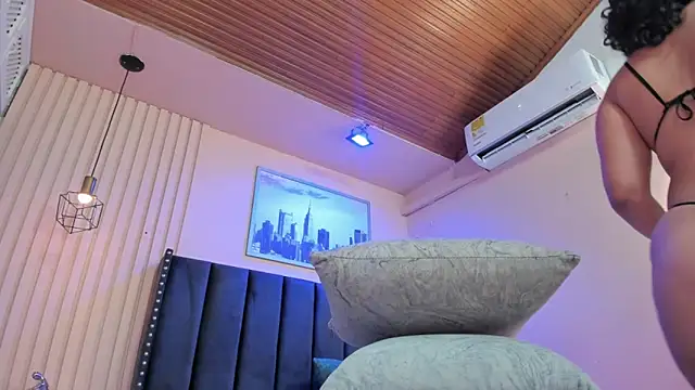 viiolett lee online show from February 2026 08:40:02 PM