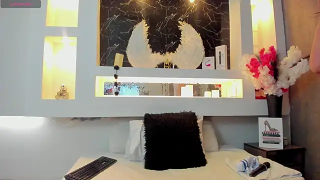 Cinthya mjs online show from October 2025 12:36:02 PM