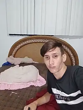 Milfvalesk online show from October 2025 03:04:01 AM