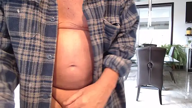 Snapshot of Toy-Daddy chatting on November 2025 03:13:02 PM Toy-Daddy online show from November 2025 03:13:02 PM