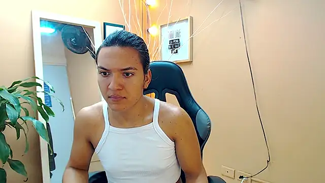 aslyhernandez 7 online show from January 2025 11:33:02 AM