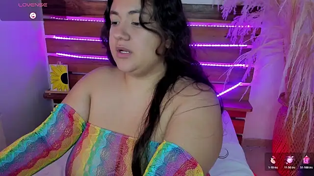 nadine russo online show from March 2026 01:33:02 AM