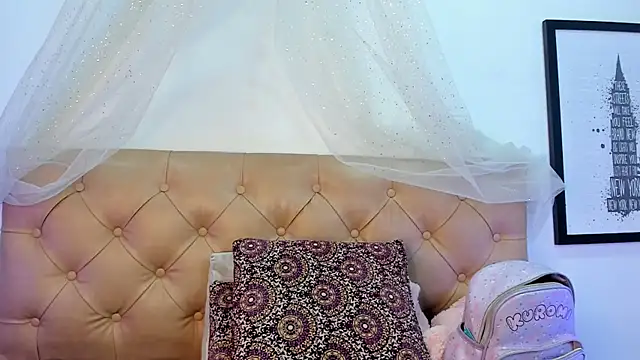 Snapshot of Redpandaa_ chatting on December 2024 02:12:01 PM Redpandaa online show from December 2024 02:12:01 PM